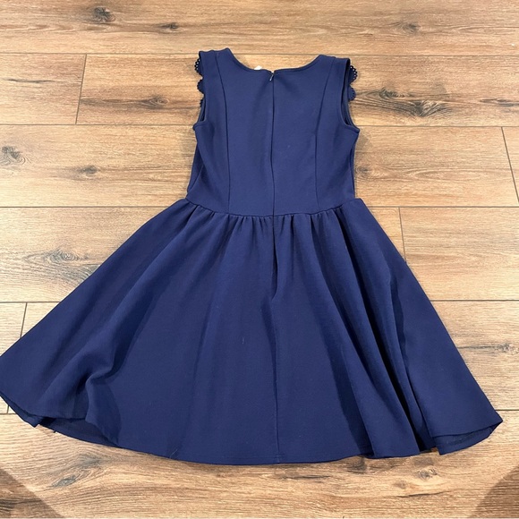 ANTHROPOLOGIE Navy Scalloped A-Line Dress Size Small - Picture 3 of 9